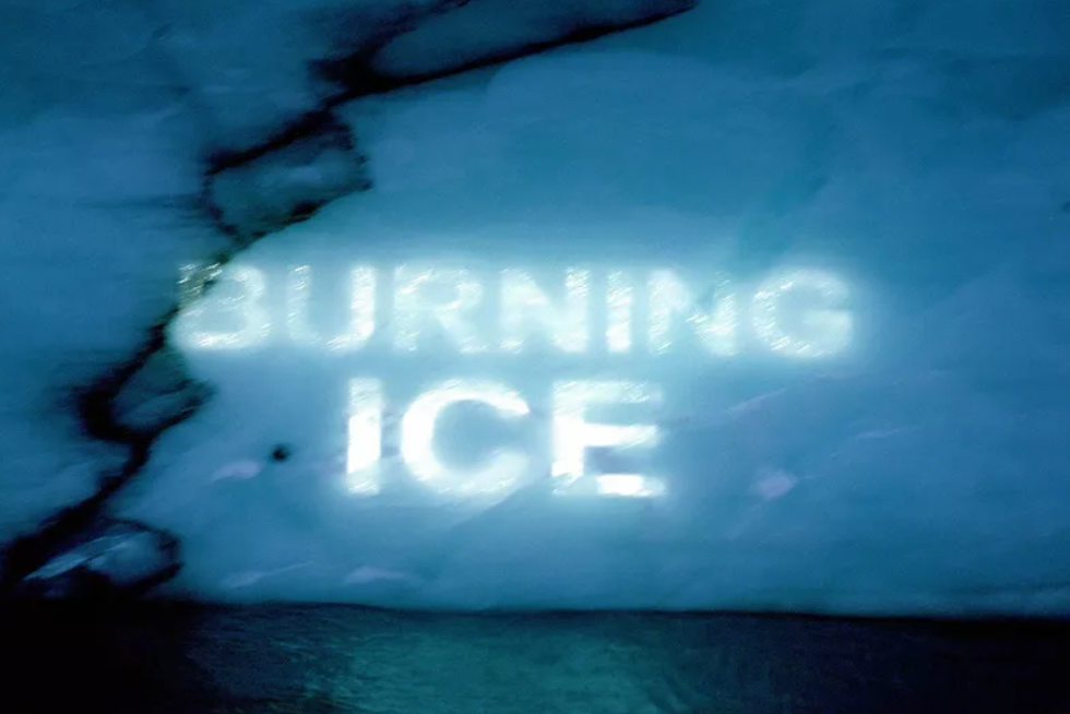 Image de l'oeuvre : Burning Ice, David Buckland, collection « Klimatik »